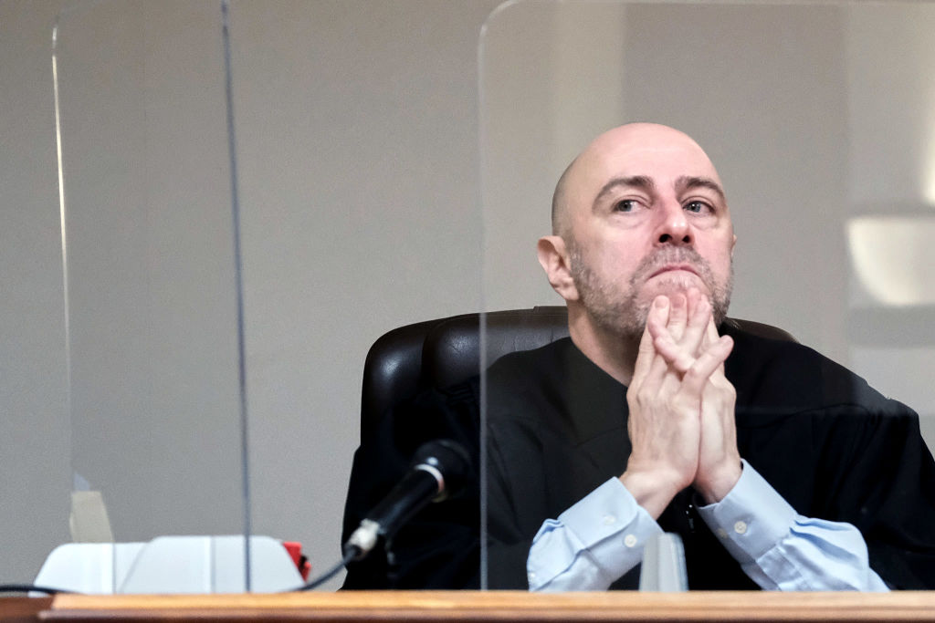 Judge, Prosecutor Clash at Murder Trial