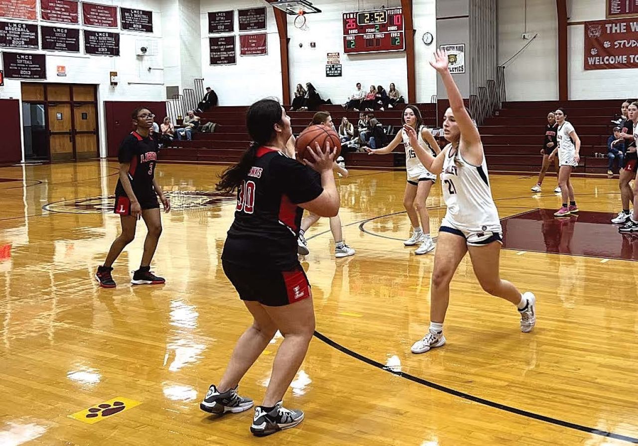 LMCS Wildcats fall to Sullivan West