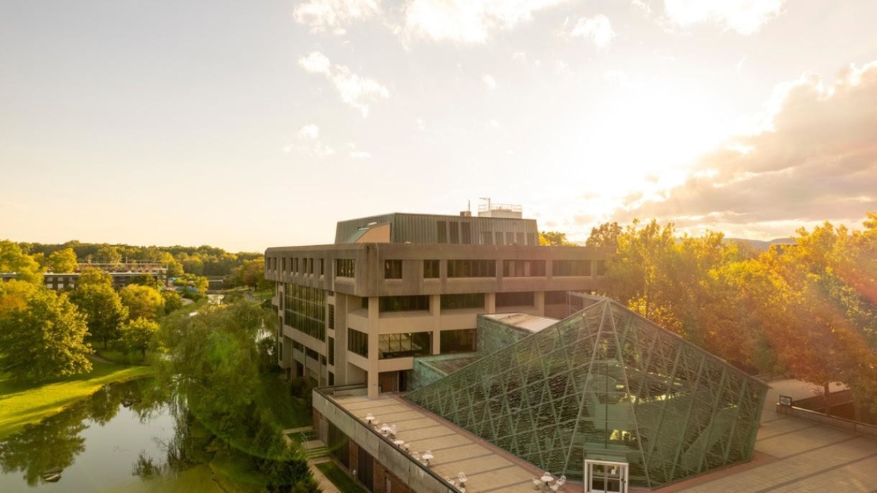 SUNY New Paltz will support The College of Saint Rose students through a new Teach-Out Agreement