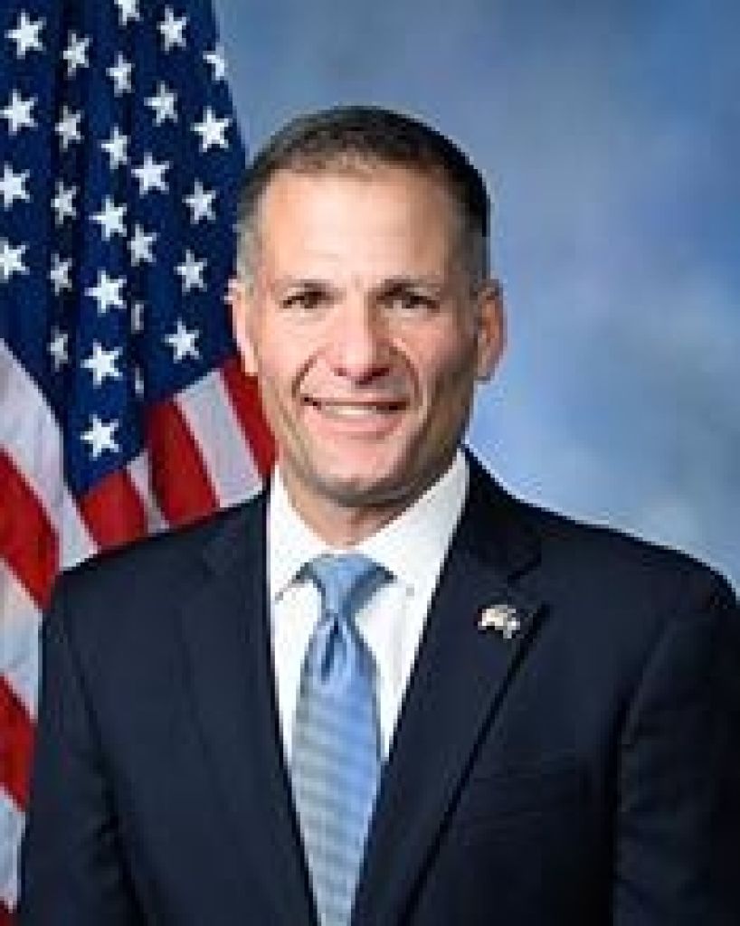 Rep. Molinaro Proposes Bill to Boost Rural Entrepreneurship