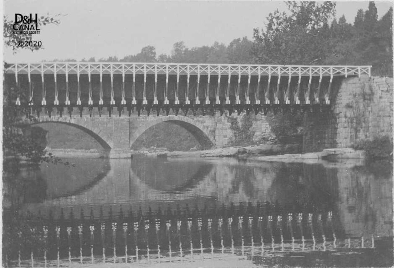 Historic Aqueduct and Telegraph Office Markers Unveiled
