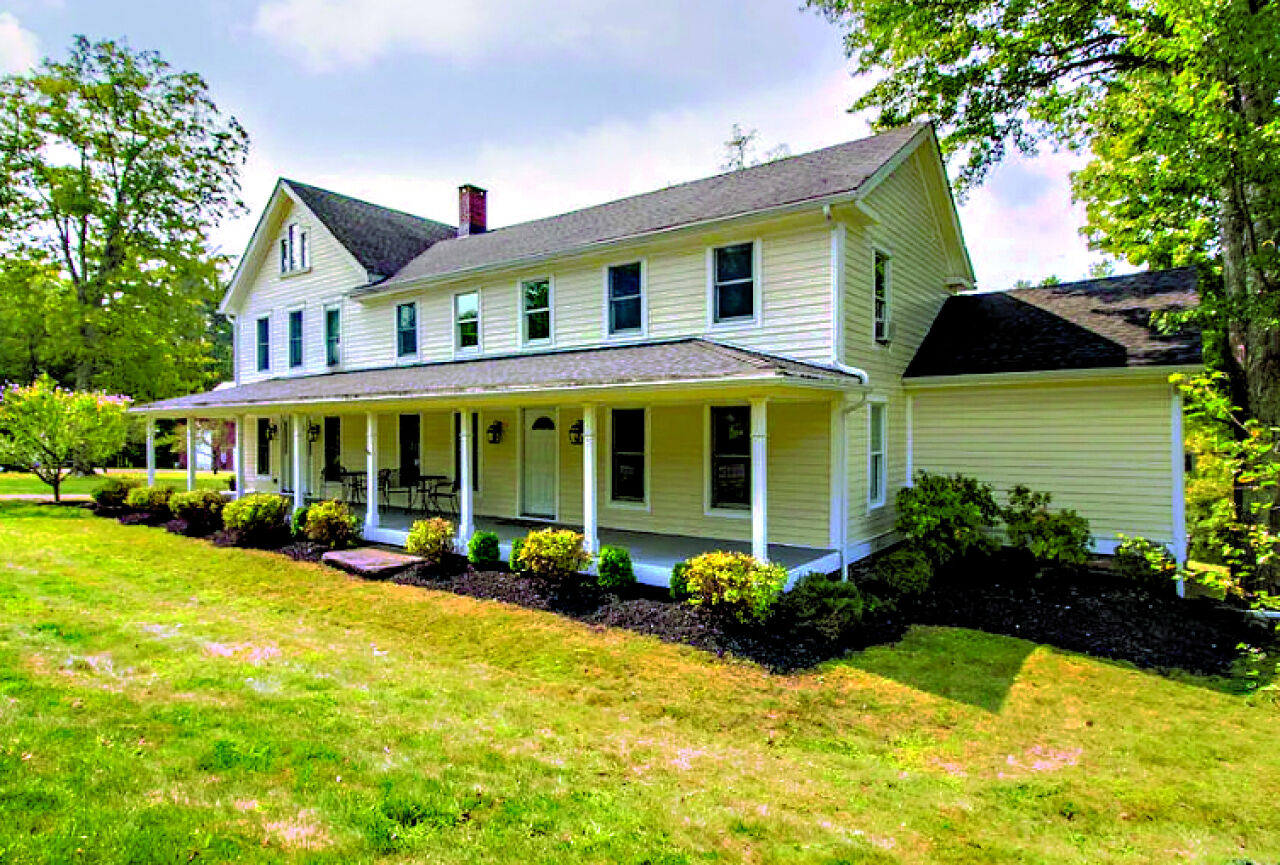 Failed Wawarsing Wedding Venue for Sale for $1.6 Million